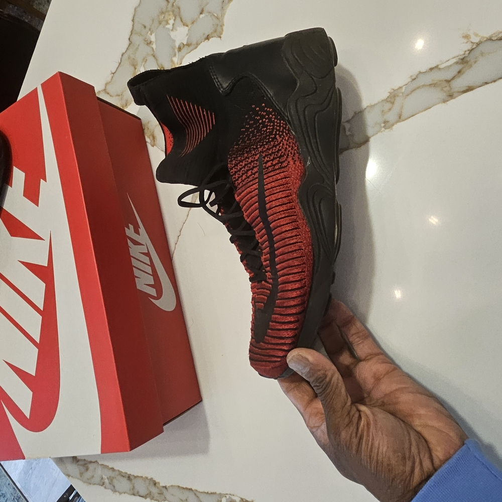 Nike Red and Black Athletic Shoes - Picture 5 of 7